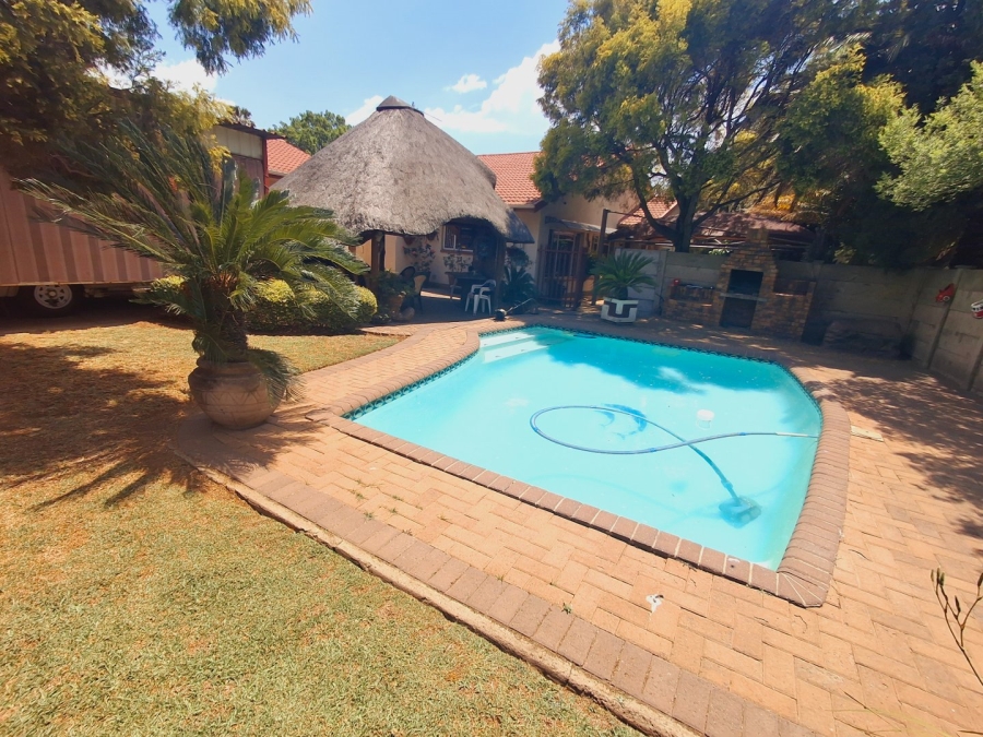 4 Bedroom Property for Sale in Vaalpark Free State